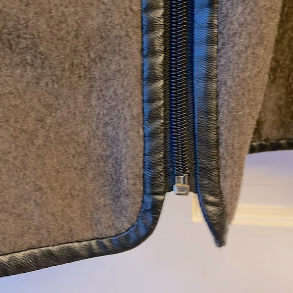 Ellen Tracy Winter Wool Coat with Hood Full Zip Brown  Sz 14 - Picture 6 of 11